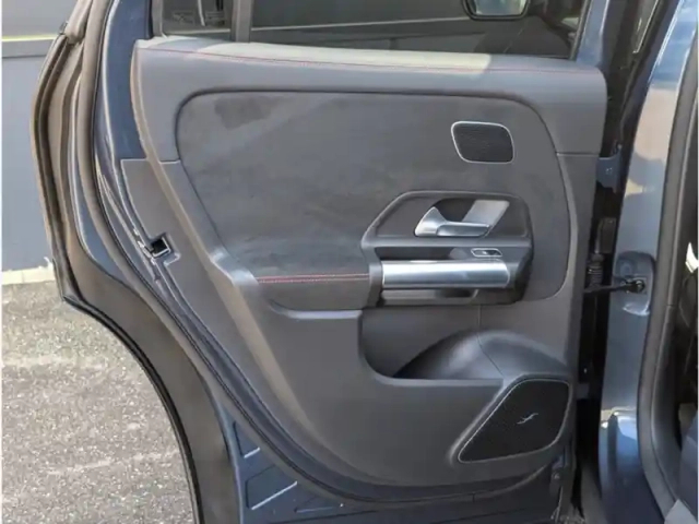 Mercedes Gla 200 — photo 18