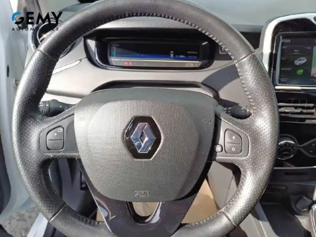 Renault Zoé zoe r110 — photo 16