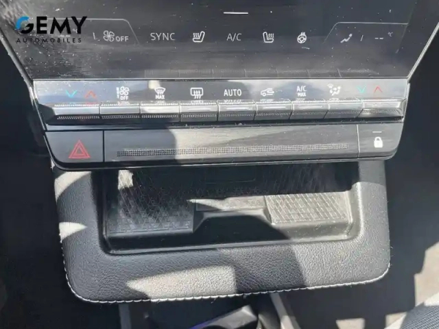 Renault Megane e-tech ev60 220 ch super charge — photo 21