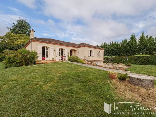 Maison de plain-pied 5 pièces 135 m²