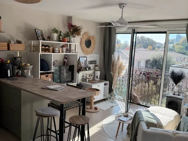 Appartement 40 m2 meublé - 895