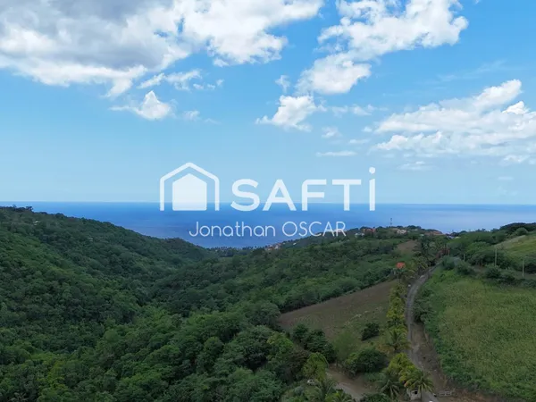 Terrain constructible 5 193 m2 Le Carbet vue mer