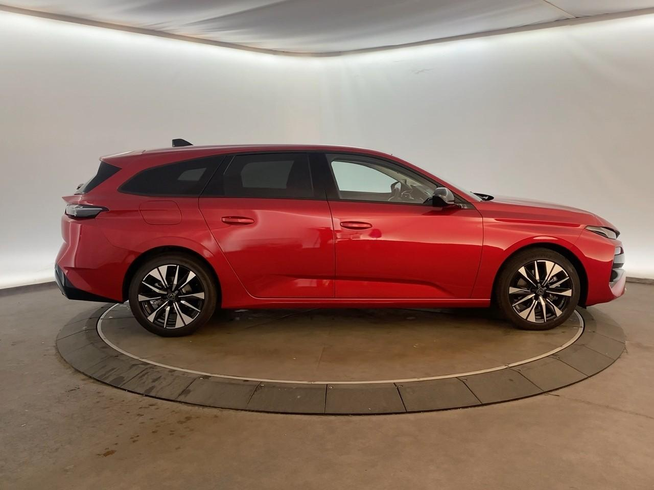 Peugeot 308 sw bluehdi 130ch s&s eat8 allure — photo 4