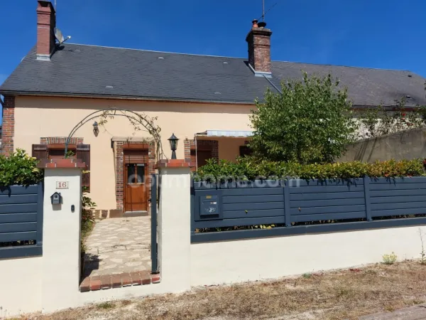 Maison de 6 pièces en Pierre - Au Calme entre Lacs et Forets !