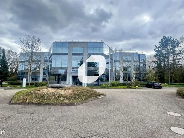 Bureaux 123 m²