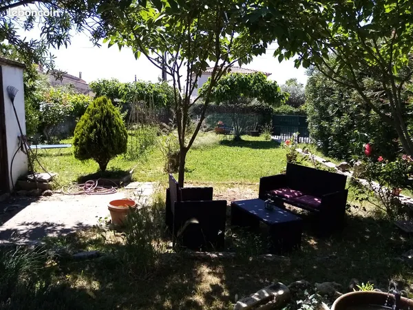 Maison ancienne avec jardin
