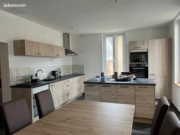 Maison de ville 90 m² Chateau Renard