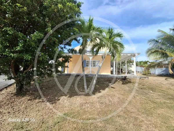 A VENDRE - MAISON T4 À SAINTE-ANNE - 348 000€