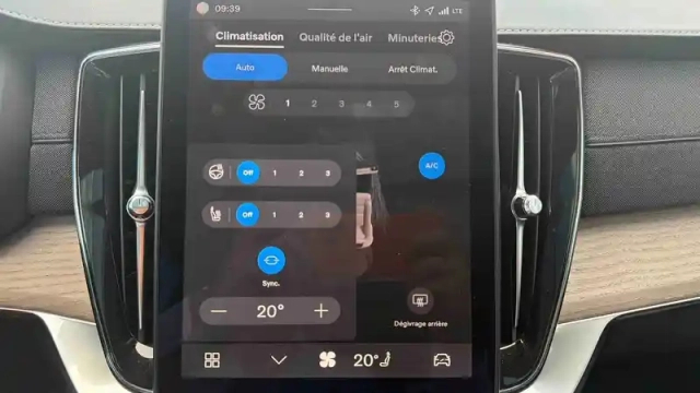Volvo Xc90 t8 awd hybride rechargeable 455 ch geartronic 8 7pl — photo 16