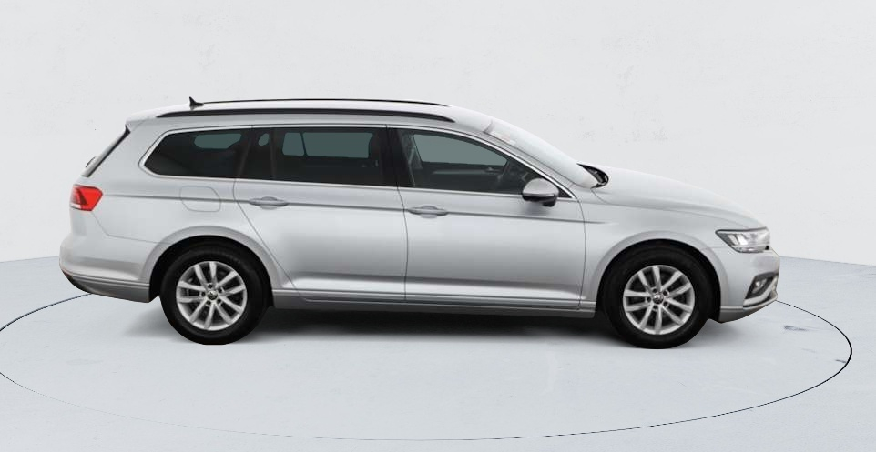 Volkswagen Passat SW — photo 9
