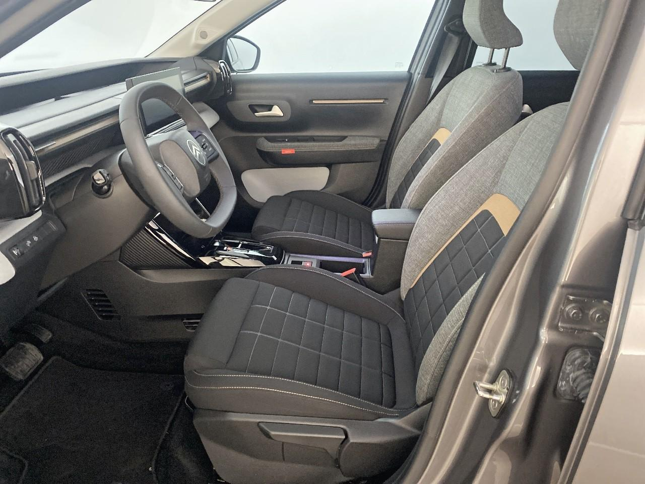 Citroën C3 Aircross hybride 145 ch aut plus — photo 9