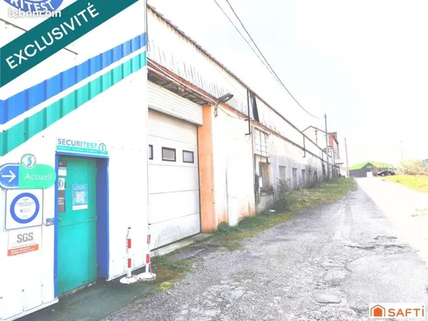 Bureaux, local commercial 617 m² POUSSAY