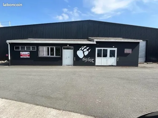 Local commercial / showroom Pessac