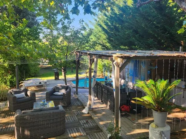 Maison familiale piscines jacuzzi + logements indépendants