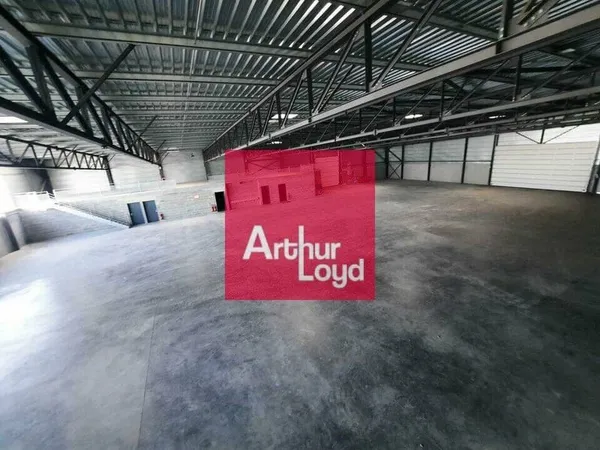 Local d'activité 2755 m²