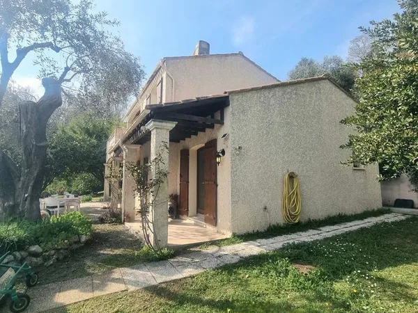 Villa à Carros Village ? 06510 € ?589 000 €? ?