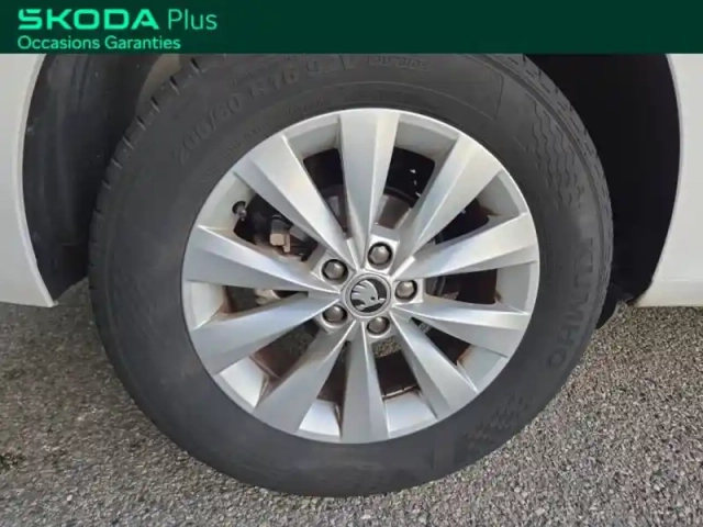 Skoda Kamiq 1.0 tsi evo 110 ch bvm6 ambition — photo 6