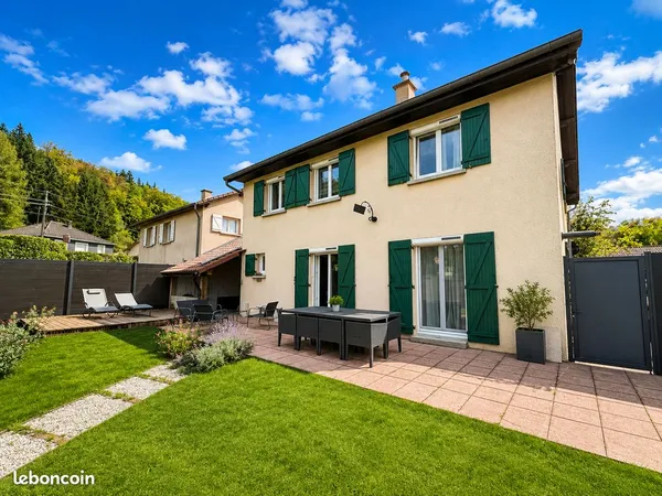 Pavillon 5 pièces 115 m²