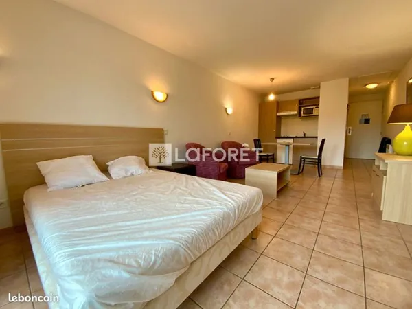 Studio 1 pièce 32 m²