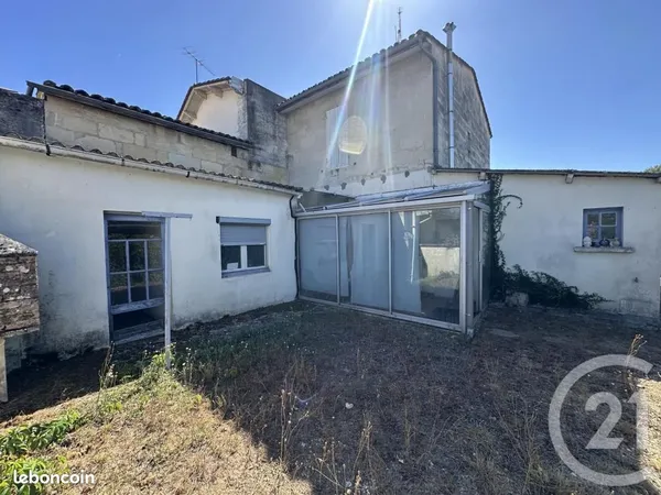 Maison 2 pièces 85 m²