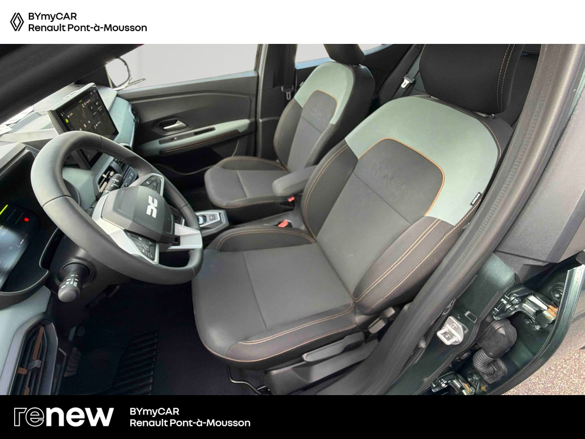 Dacia Sandero ECO-G 120 auto — photo 11