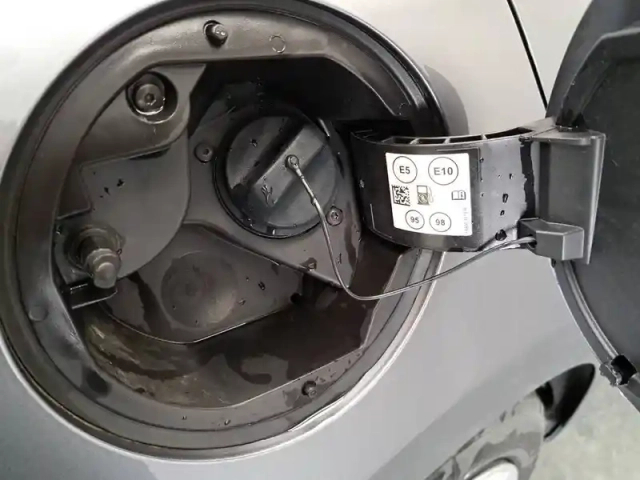 Renault Clio tce 90 — photo 20