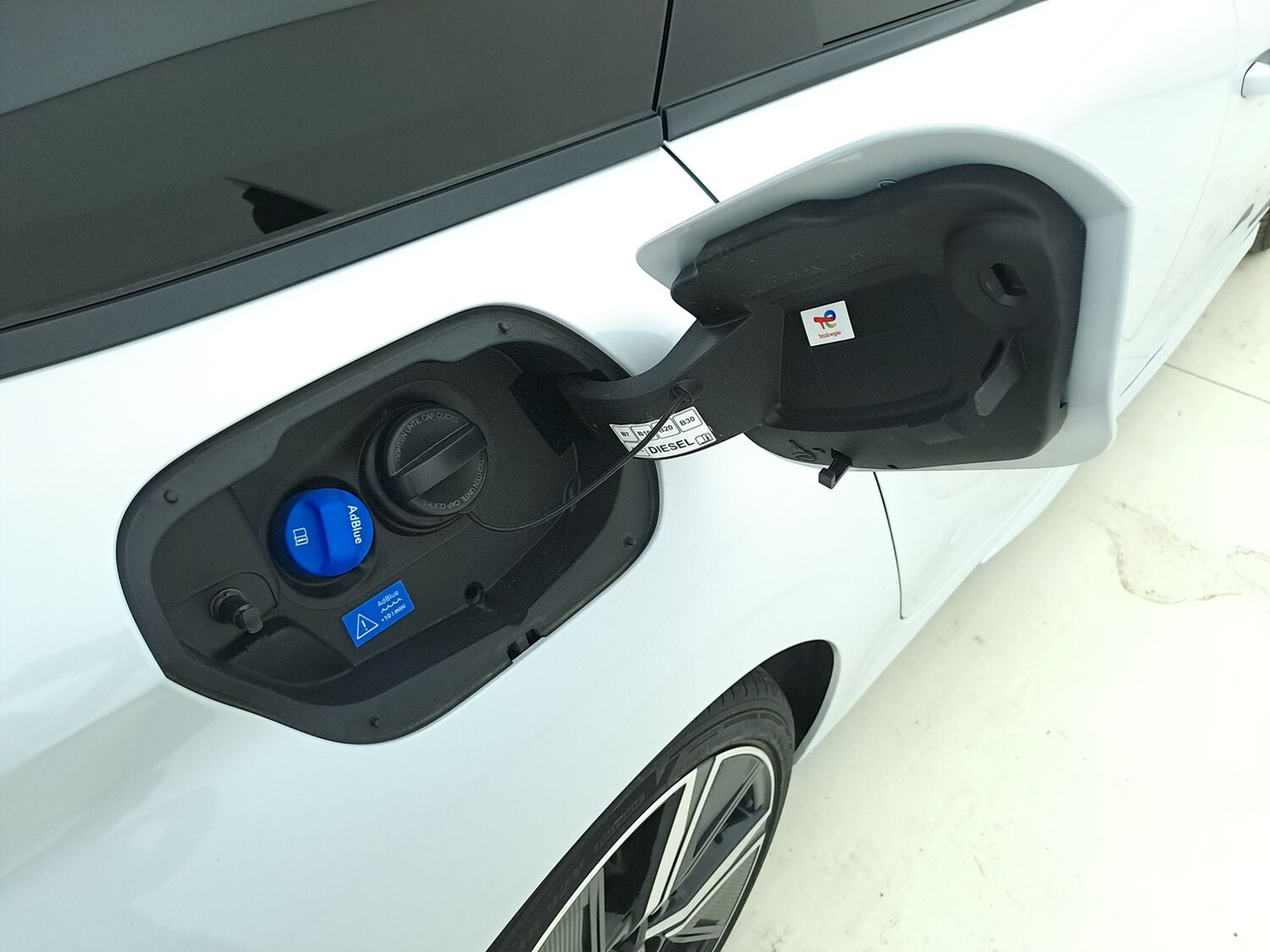 Peugeot 308 SW — photo 17