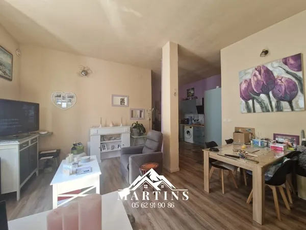 ARGELES-GAZOST centre ville - Appartement T2 de 50m2.