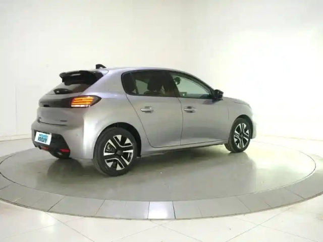 Peugeot 208 hybrid 100 e-dcs6 — photo 8