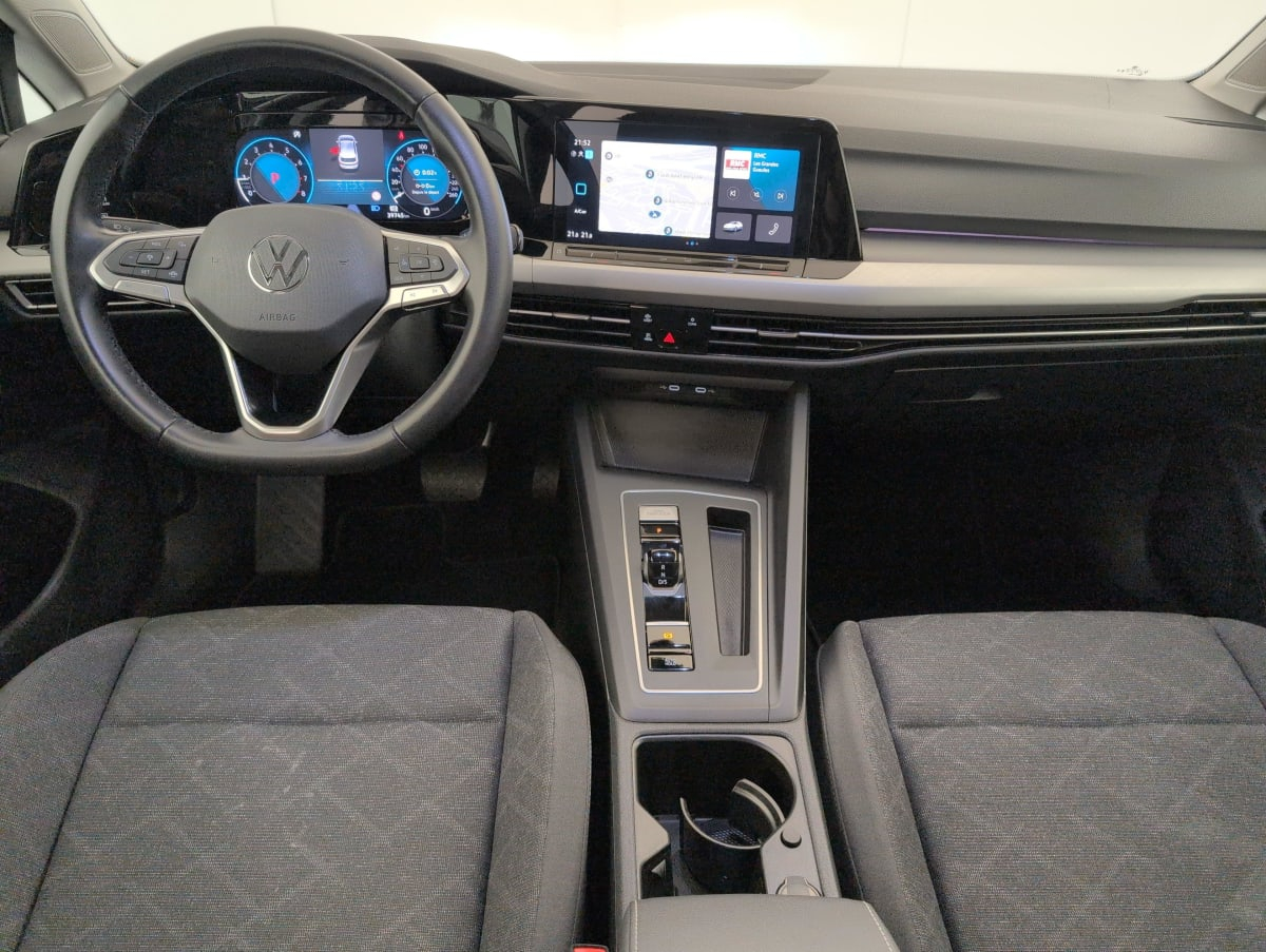 Volkswagen Golf 8 — photo 14