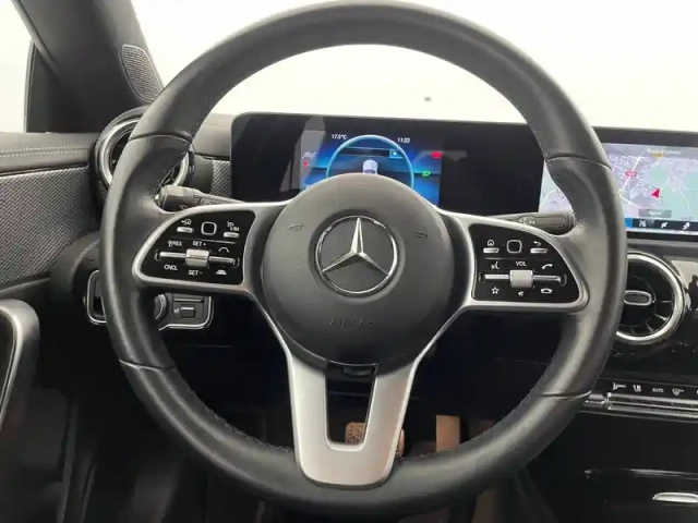 Mercedes Cla shooting brake 180 d 8g-dct — photo 23
