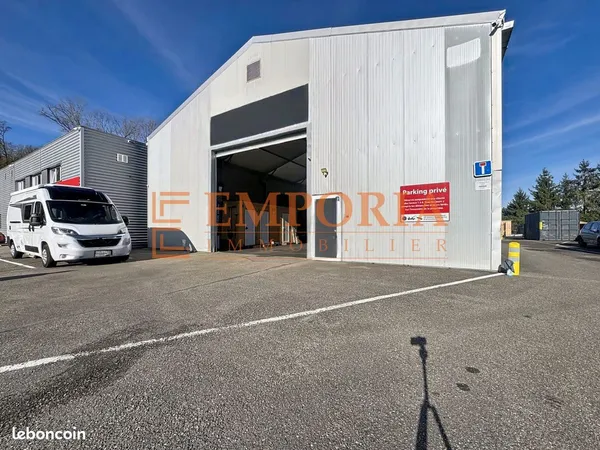 Local 300 m² Hésingue