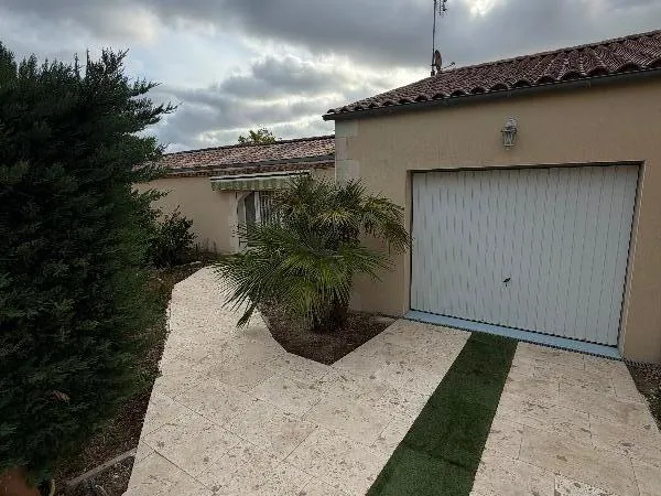 Maison Location Val-de-Livenne 4p 110m² 1090€