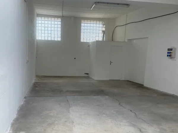 À LOUER - ENTREPÔT DE 82 m² À ATTAINVILLE (95)