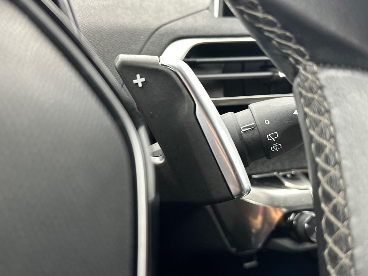 Peugeot 3008 hybrid 225 e-eat8 allure — photo 18