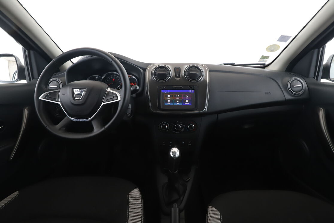 Dacia Sandero Stepway 1.5 dCi — photo 11