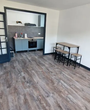 F2 rénové résidence Victor hugo avec garage et balcon