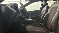 Renault Captur 1.6 R.S. line mild hybrid 160 EDC — photo 12