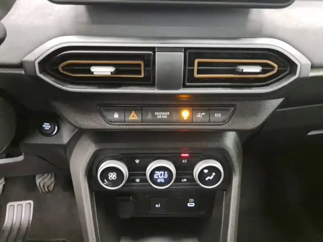 Dacia Jogger tce 110 7 places gsr2 — photo 40