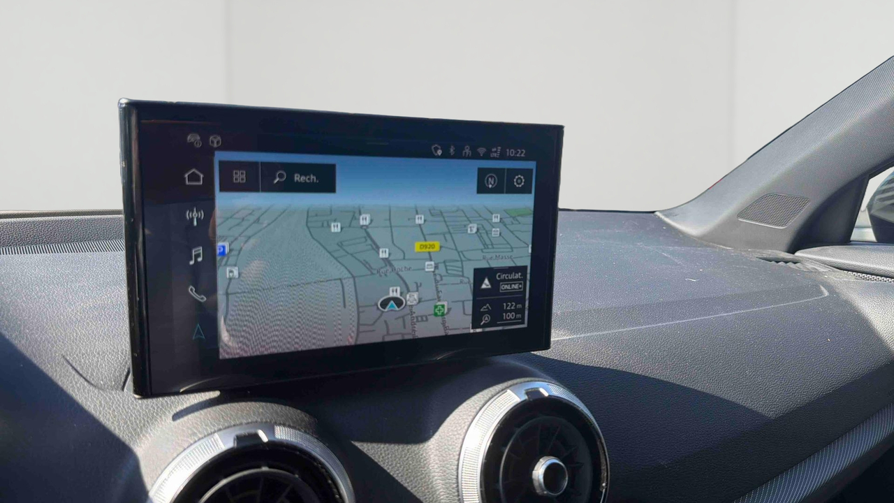 Audi Q2 35 TDI 150 S tronic 7 — photo 23