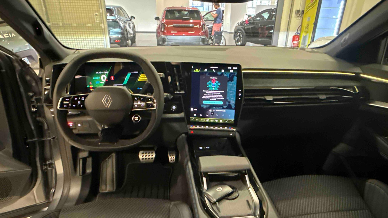 Renault Austral full hybrid E-Tech 200 ch — photo 9