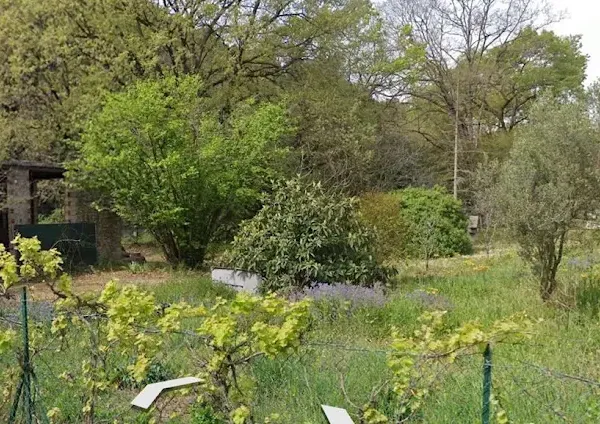 Terrain 3700 m²