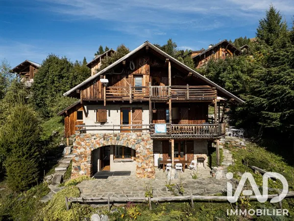 Maison 9 pièces 163 m²