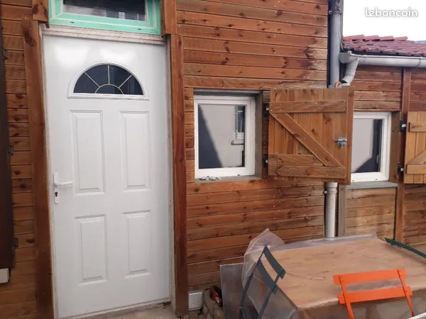 Studio 1 pièce 17 m²