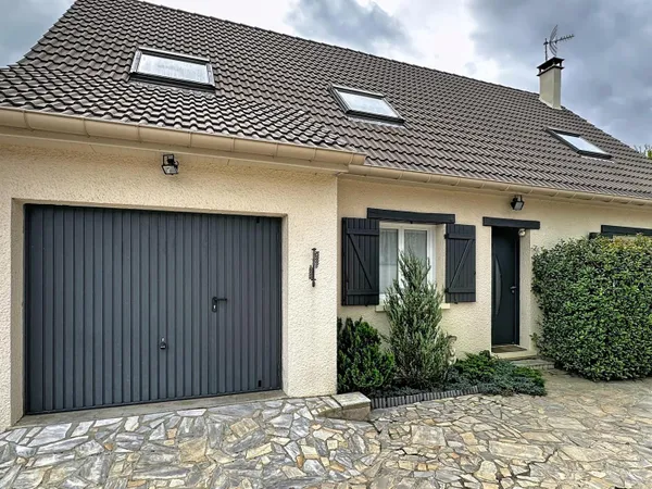 Maison individuelle d'environ 160 m2 sur 501 M2 de terrain
