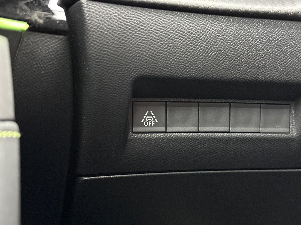 Peugeot 208 puretech 100 s&s bvm6 gt pack — photo 17