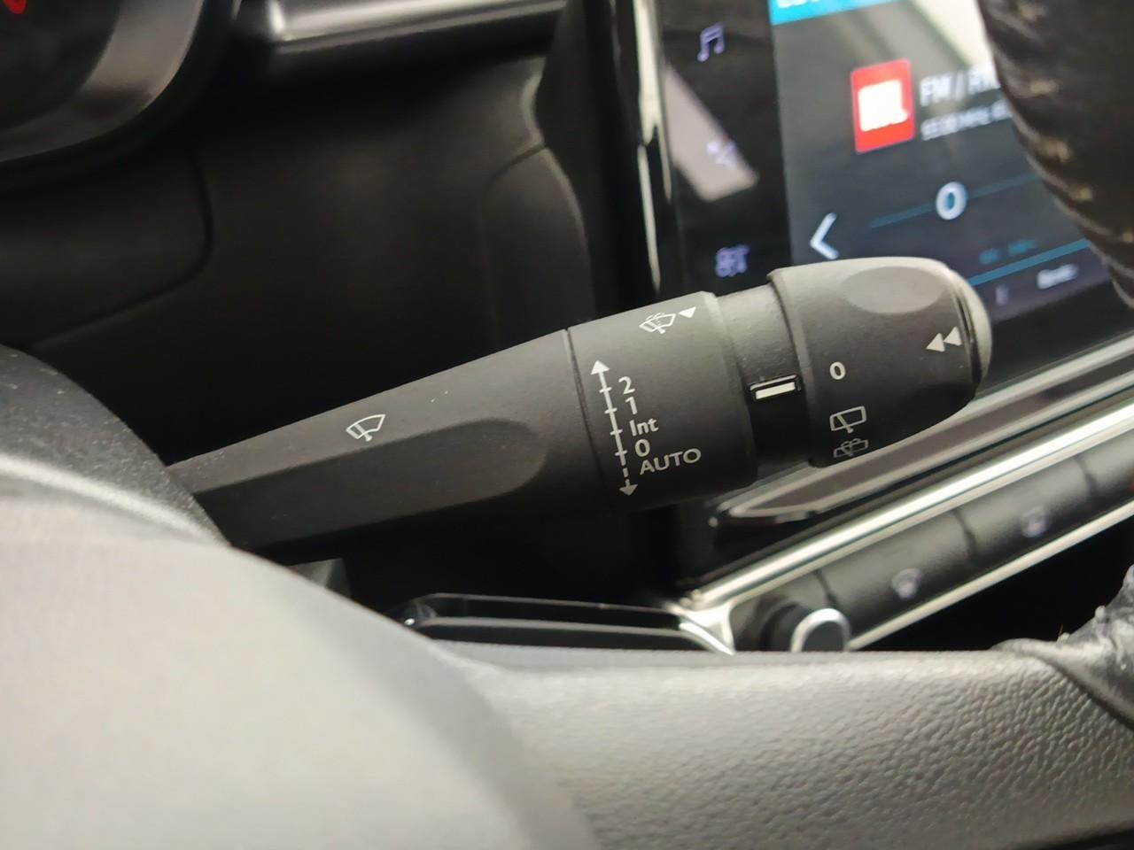 Citroën C3 puretech 110 s&s eat6 shine — photo 24