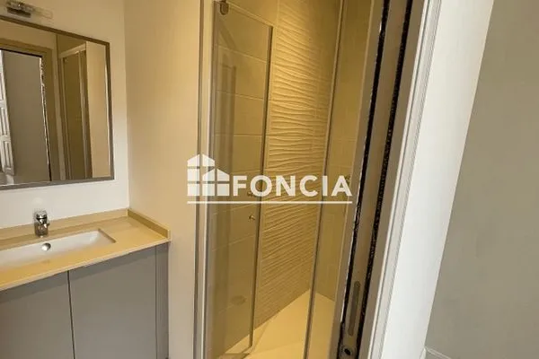 Appartement 2 pièces 74 m²