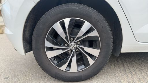 Volkswagen Polo 1.0 TSI 95 DSG7 - Confortline – 2018 – 125227 km – Essence – Boîte Automatique — photo 24