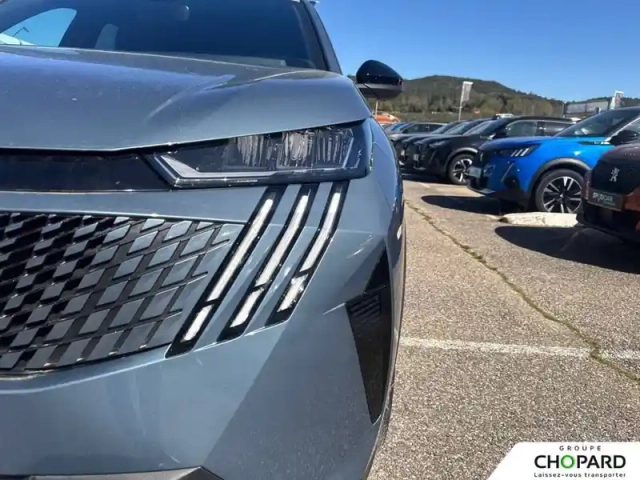Peugeot 5008 electrique 210 ch 73 kwh — photo 98